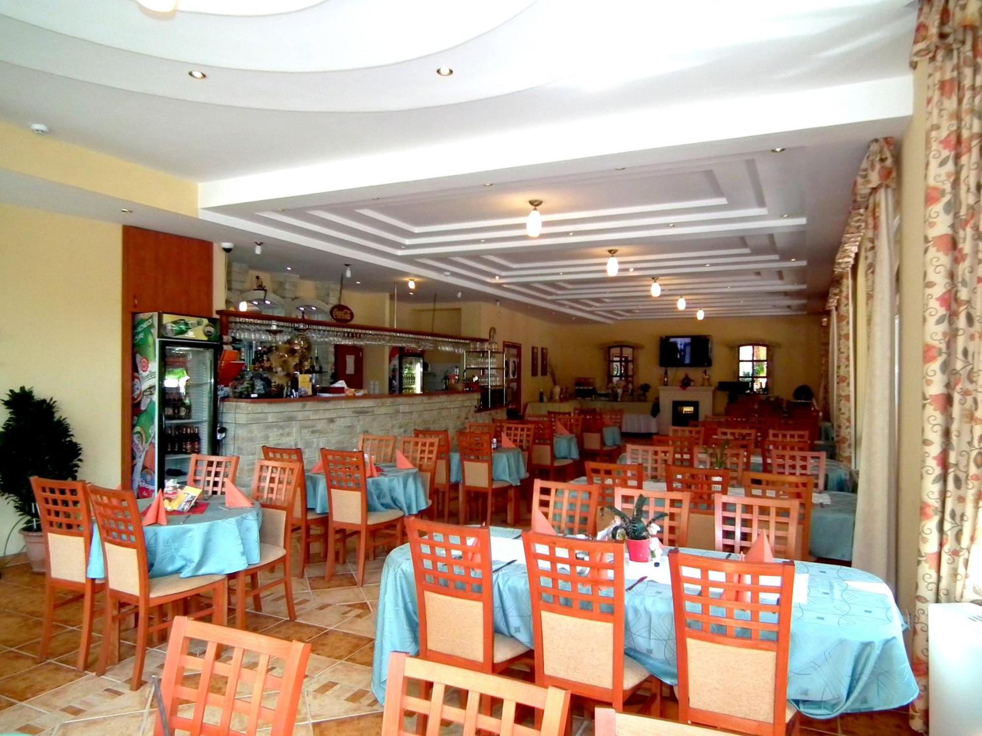 迦加酒店 Hajdúszoboszló 外观 照片